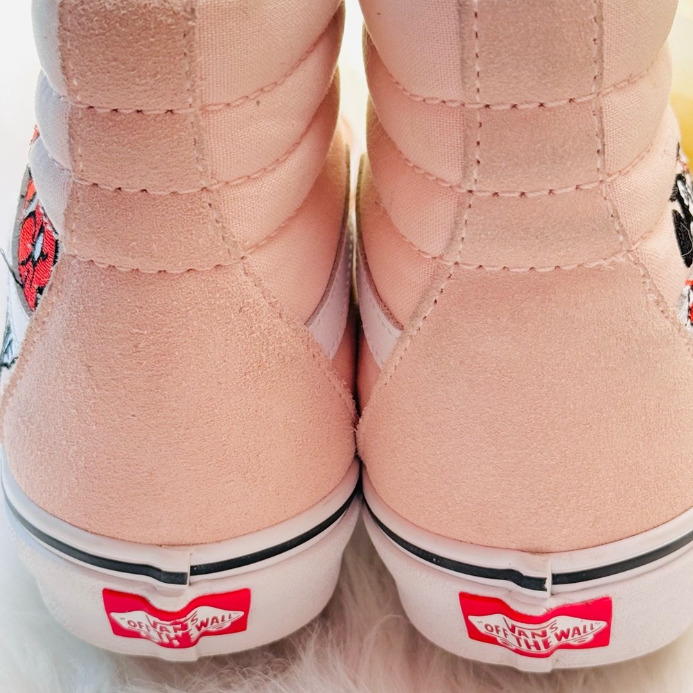 Vans X Disney Mickey & Minnie Sk8-Hi Sneakers - Picture 8 of 11